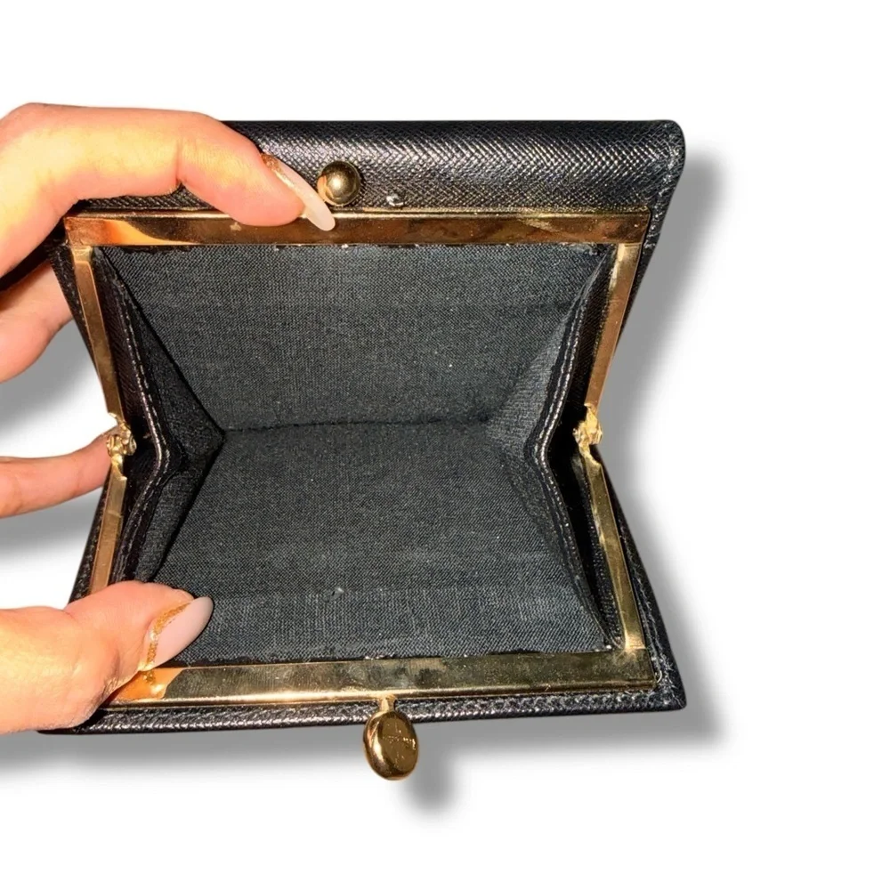 Salvatore Ferragamo Gancini Leather Wallet – New Condition